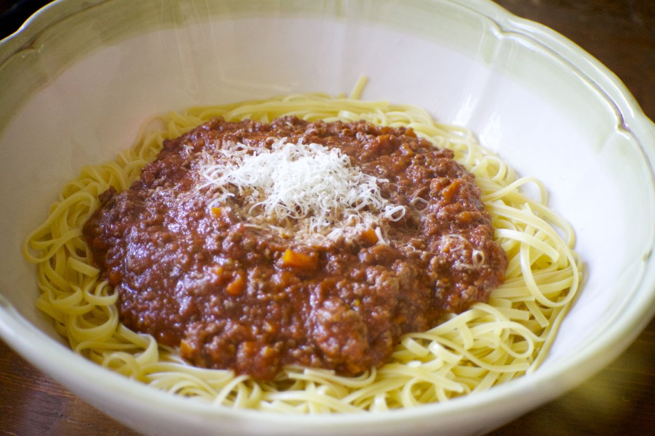 slow cooker bolognese