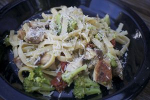 chicken and broccoli alfredo