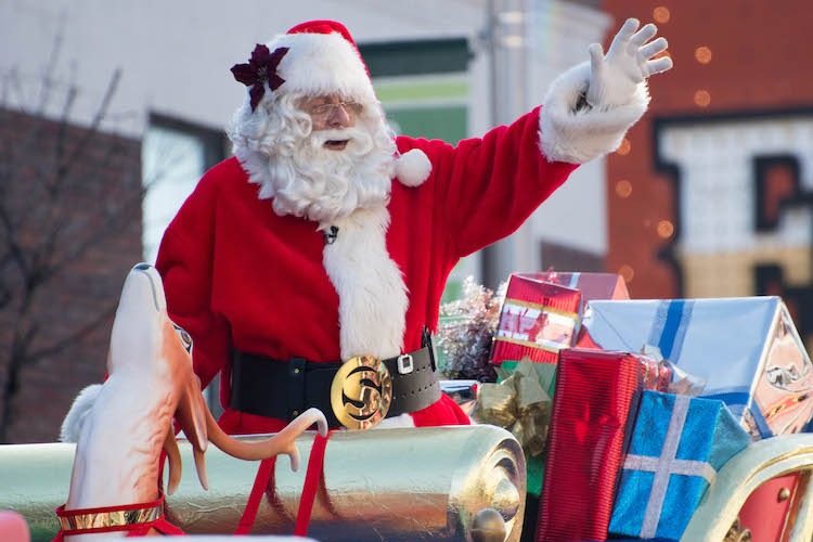 Get Out To See Santa In Ontario At One Of These Fun Places!