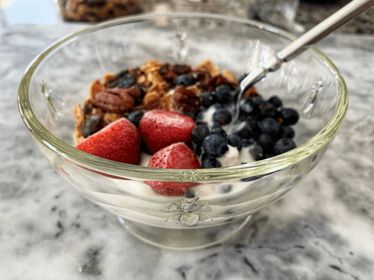 Easy Homemade Granola with Maple Syrup